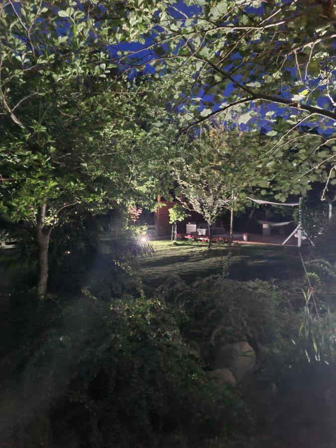 Dworek Sw.Antoniego Slawutowo Exteriér fotografie